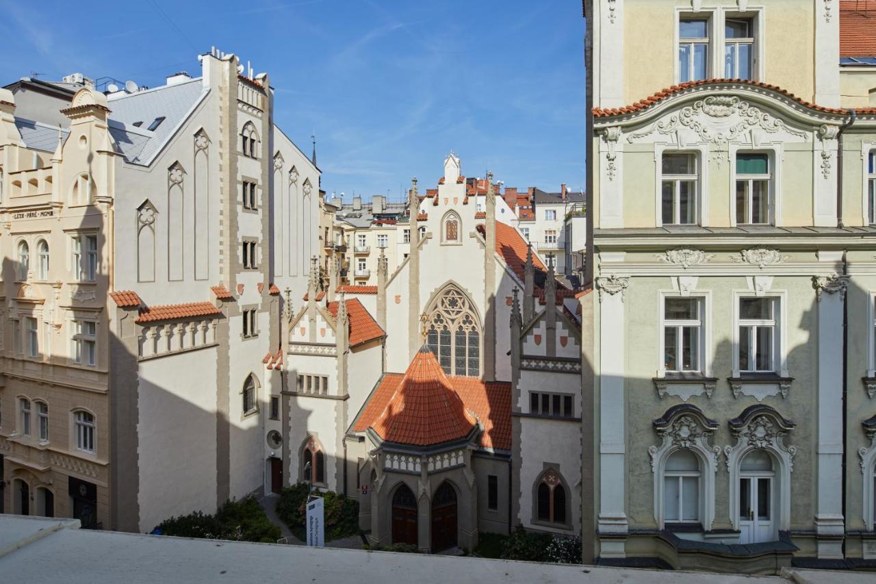 Days - Lavish In The Old Town - Balcony Praha